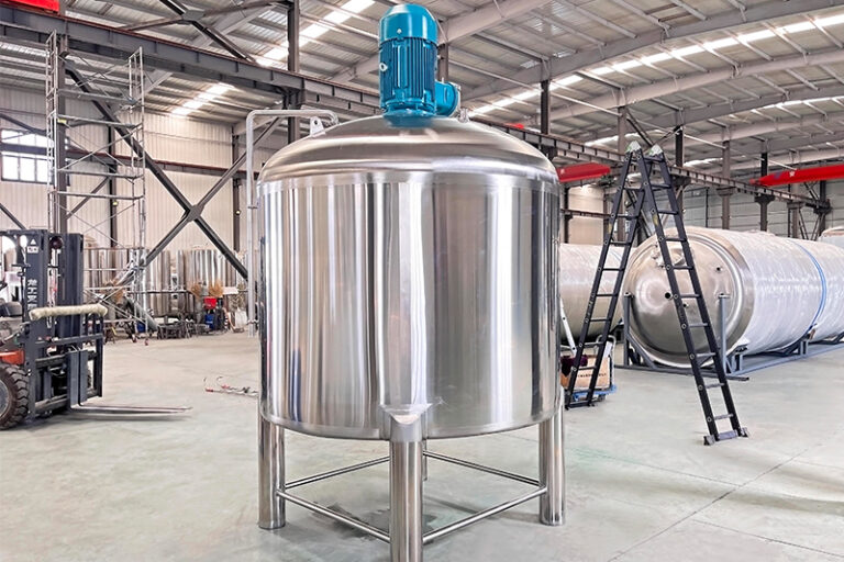 What is a stainless steel mixing tank