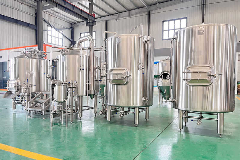 Matériel de brassage de micro-bières en Équateur